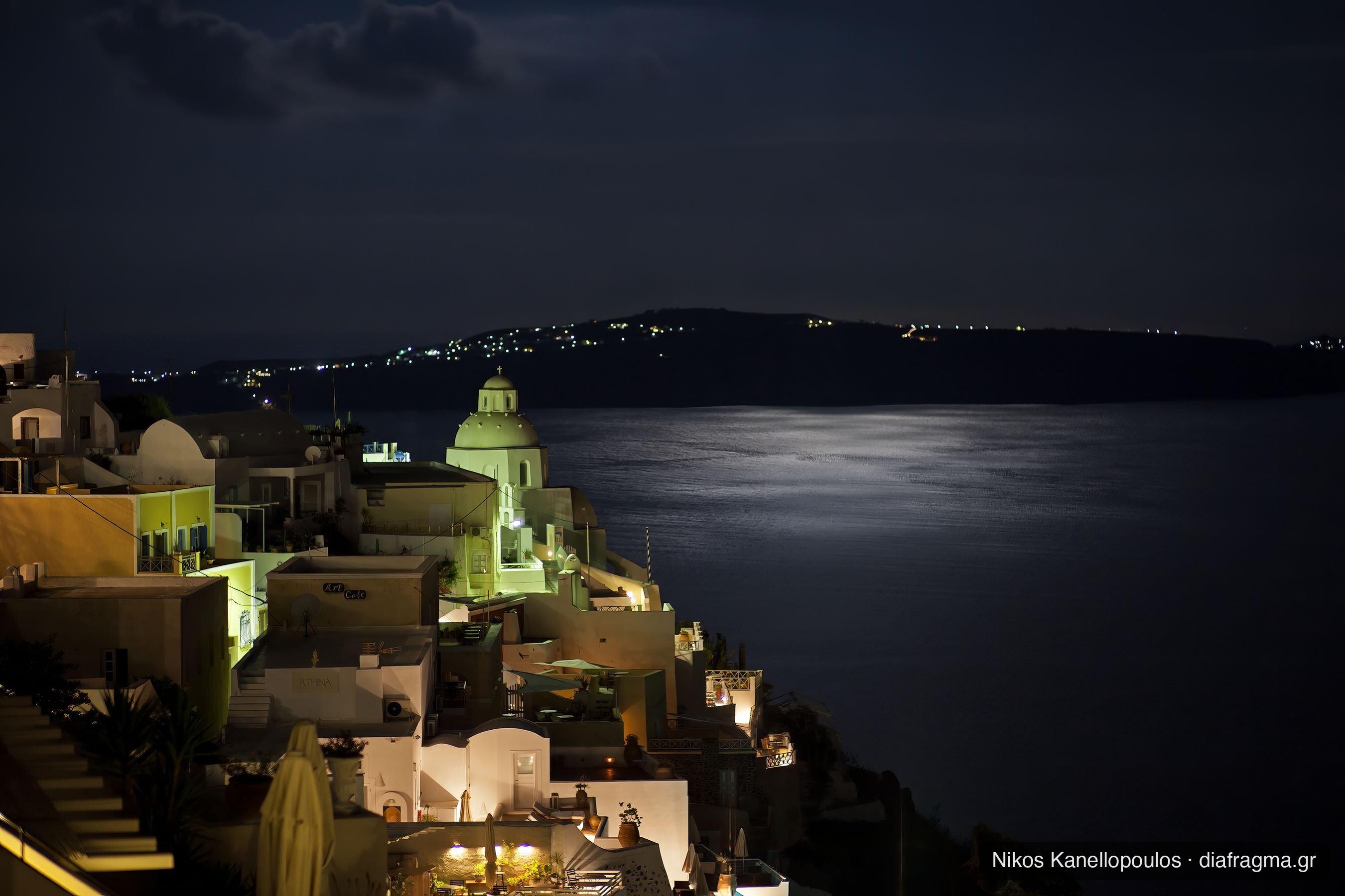 Σαντορίνη στο σεληνόφως